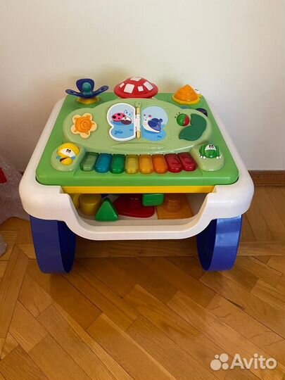 Развивающий столик chicco