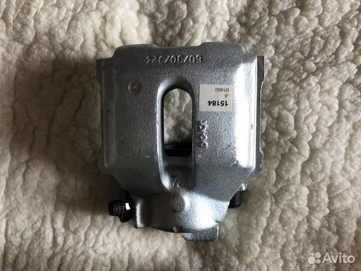 BMW X5 E53 суппорт 34116773132