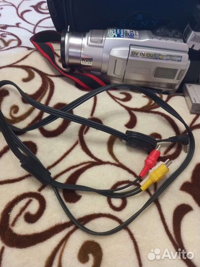 Видеокамера JVC
