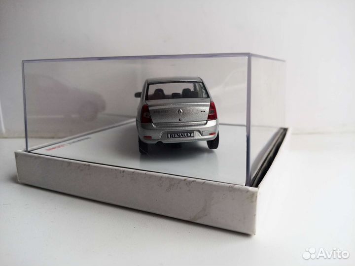 Коллекционная модель Renault Logan 1:43 оригинал