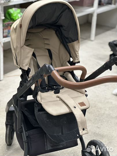 Продам коляску 3 в 1