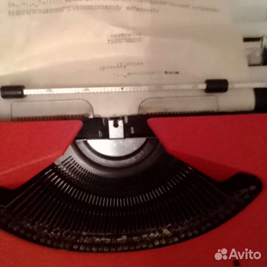 Печатная пишущая машинка unis