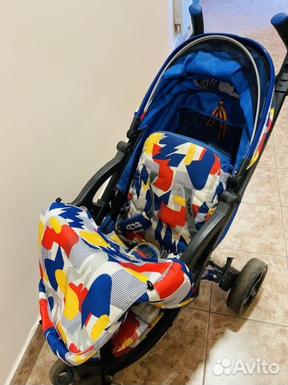 Прогулочная коляска