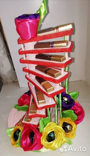 Лестница с конфетами в наличии. Подарок. Букет