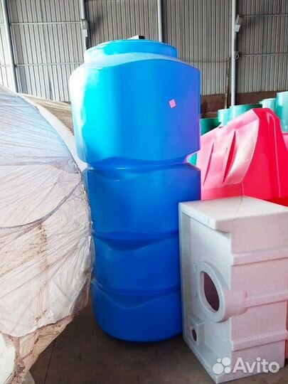 Емкость пластиковая под воду