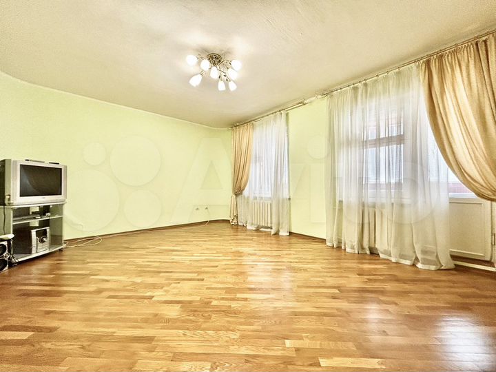 3-к. квартира, 115 м², 6/10 эт.