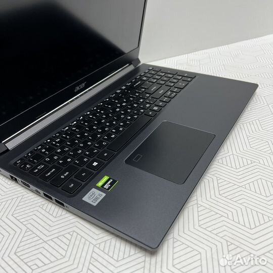 Ноутбук Acer Aspire 7