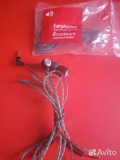 Наушники проводные для телефона.разные Новые