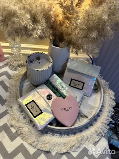 Зеркало корманное Gucci