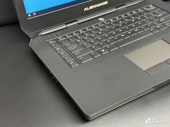 Игровой ноутбук Alienware GTX965M/ i5-6300HQ/ SSD