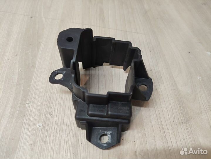 Б/У Кронштейн замка зажигания Audi A4 B8 20#001