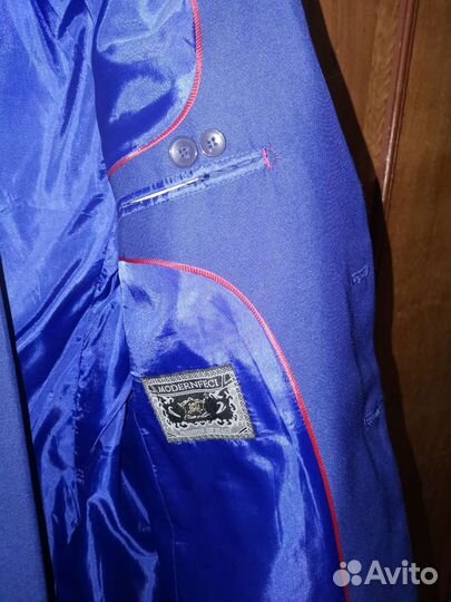 Школьный костюм