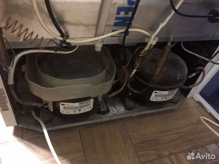 Холодильник на запчасти