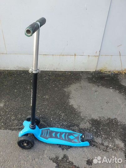 Самокат детский трехколесный