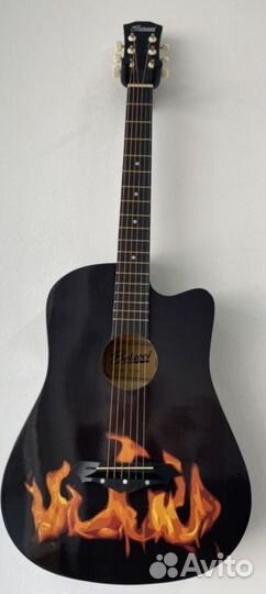 Акустическая гитара