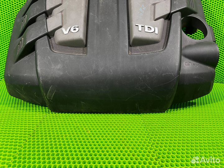 Крышка двигателя Volkswagen Touareg FL R-line cvva