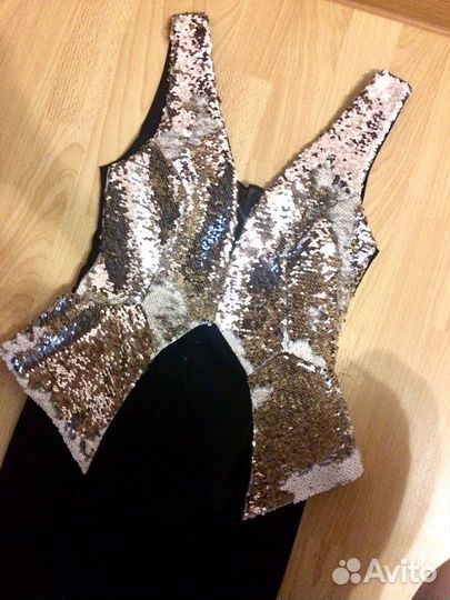 Вечернее платье