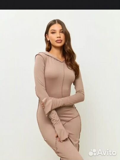 Платье с капюшоном S