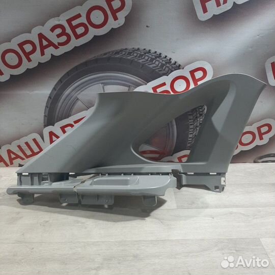 Накладка на стойку кузова задняя левая LADA Xray