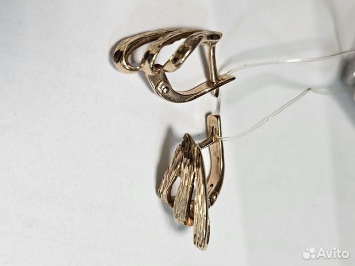 Золотые серьги