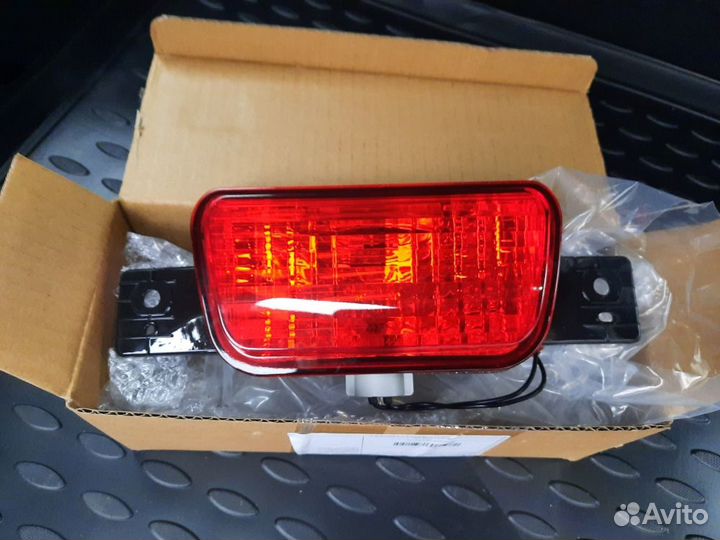 Фонарь задний противотуманный Mitsubishi Pajero 4