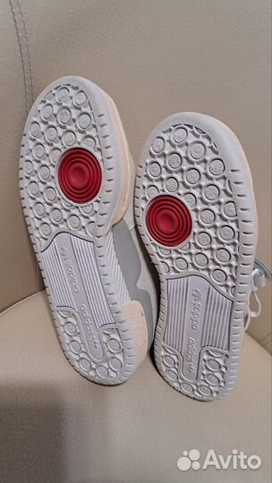 Кроссовки адидас
