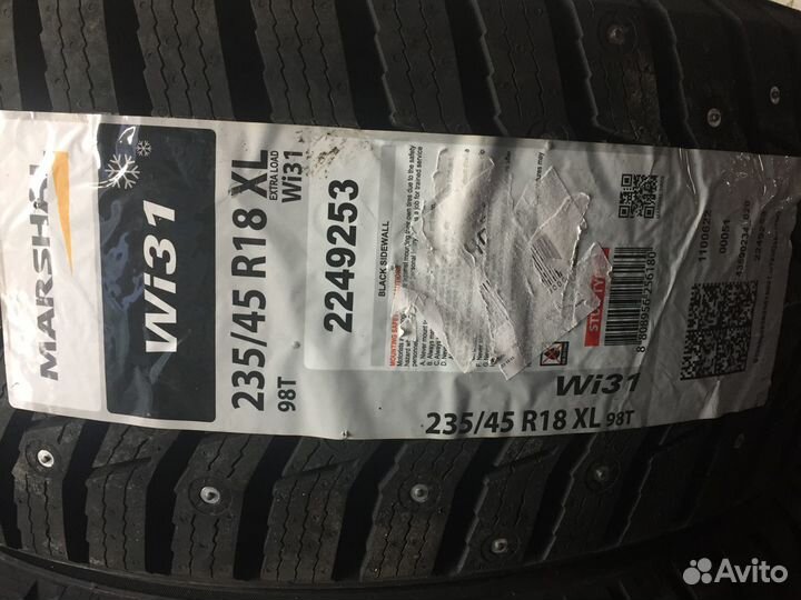 Marshal WinterCraft Ice WI31 235/45 R18 98T