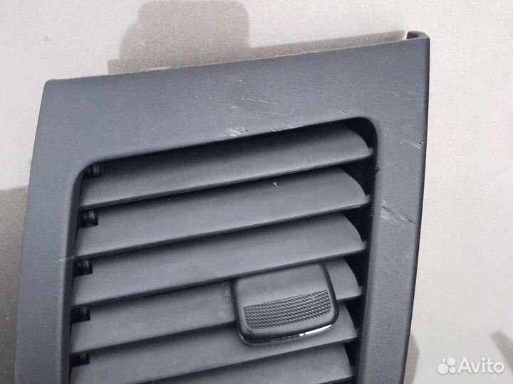 Дефлектор правый lanser 10