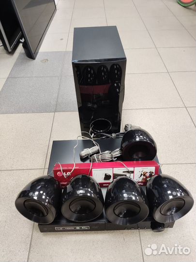 Домашний кинотеатр LG DH-4220S (Центр)