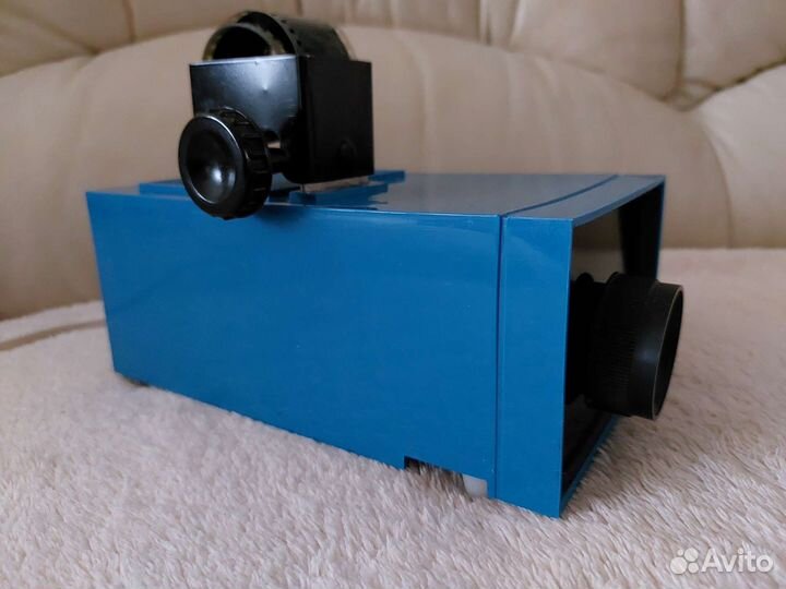 Проектор,пленки в подарок