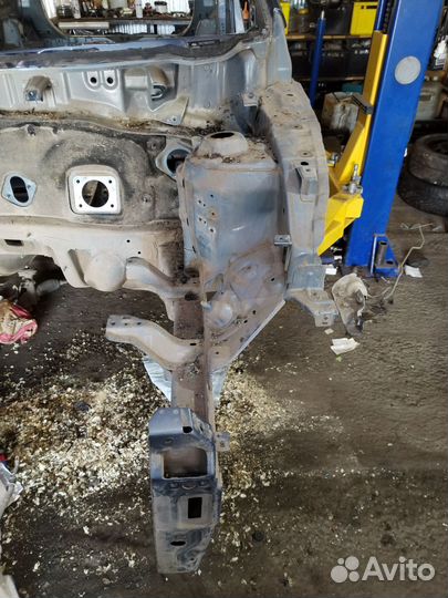 Лонжерон передний левый Kia Rio 3