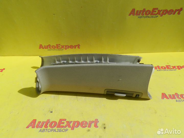 Обшивка стойки правая Audi Q7 4L 4L0867288B