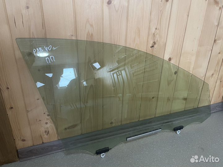 Стекла передних дверей RAV-4 40
