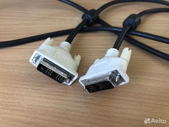 Видеокабель