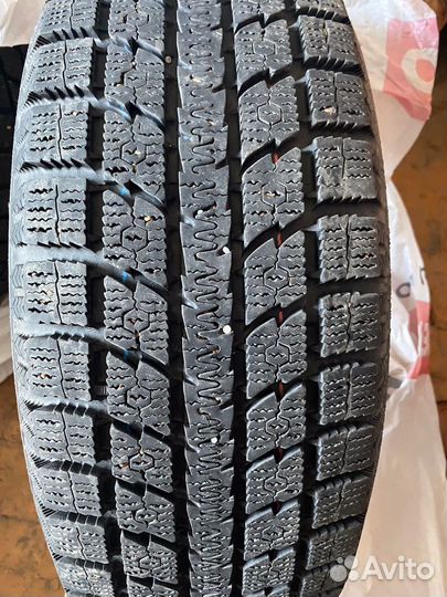 Toyo 310 225/60 R17