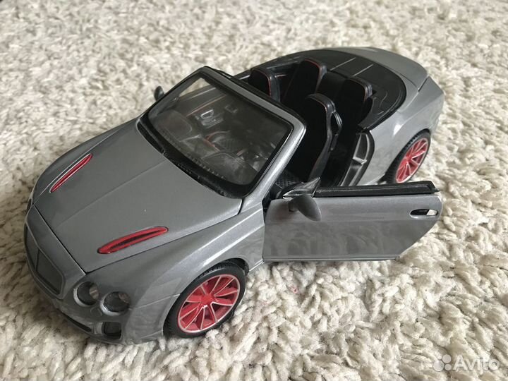 Модель Bentley Continental Supersport ISR