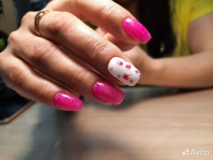 Мастер маникюра и педикюра