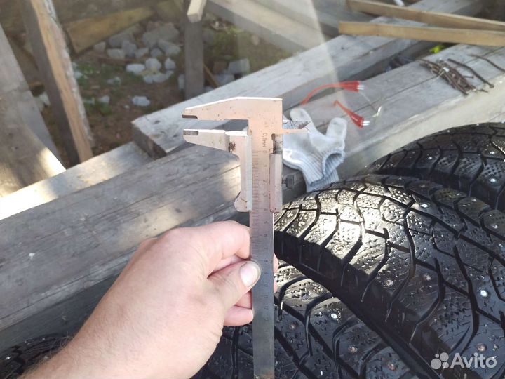 Viatti Bosco Nordico V-523 215/65 R16