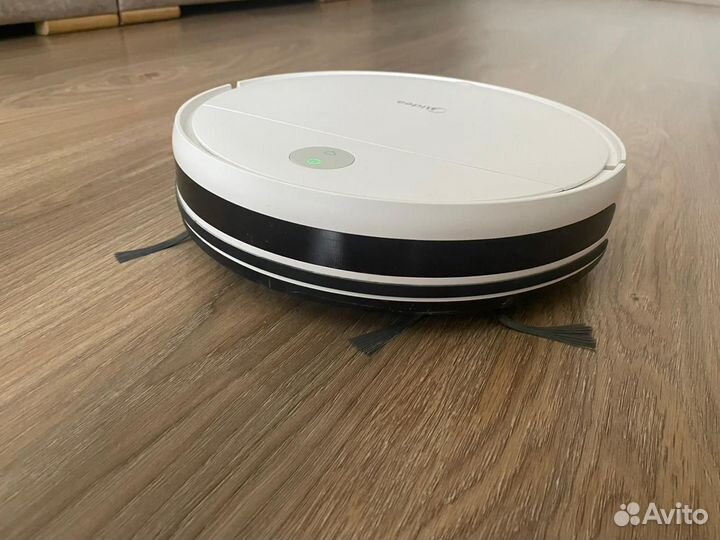 Робот пылесос midea