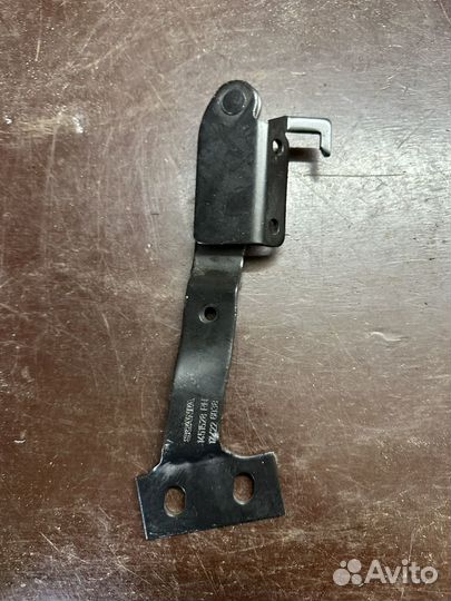 Петля капота правая Scania 5 1451528