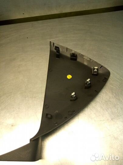 Накладка торпедо правая Ford Focus CB8 pnda 2012