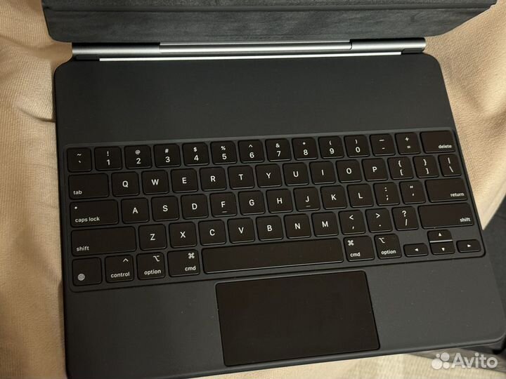 Apple magic keyboard iPad pro 12.9
