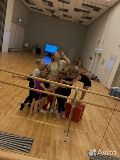 Тренер по гимнастике/растяжке