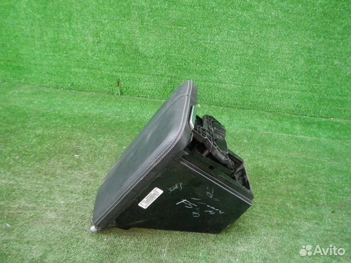 Б/У Б/У Подлокотник Mercedes GLE W166 (2015-2018)