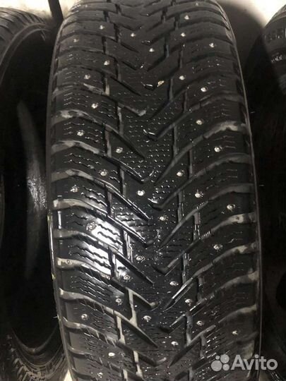 Nokian Tyres Hakkapeliitta 8 SUV 235/60 R18