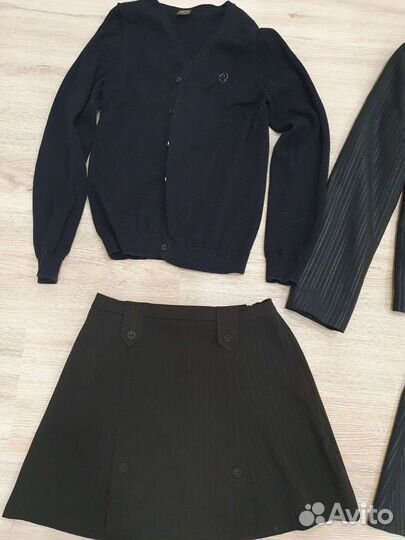 Школа 140-146. Черный и темно-синий