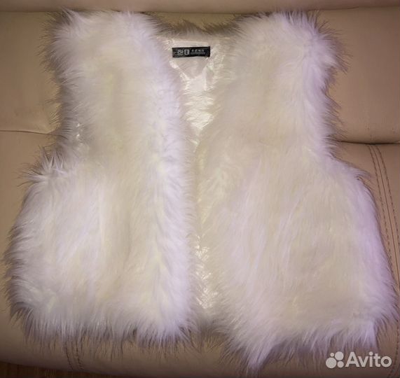 Жилетка для девочки новая