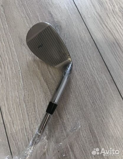 Клюшка для гольфа, левая