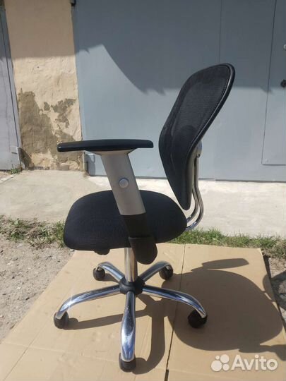 Компьютерное кресло