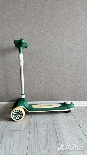 Самокат трехколесный Kreiss